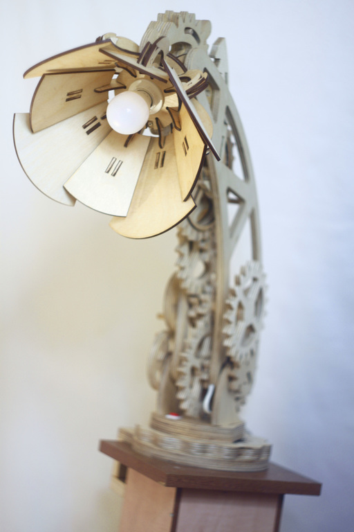 Лампа-трансформер CampanulaGear